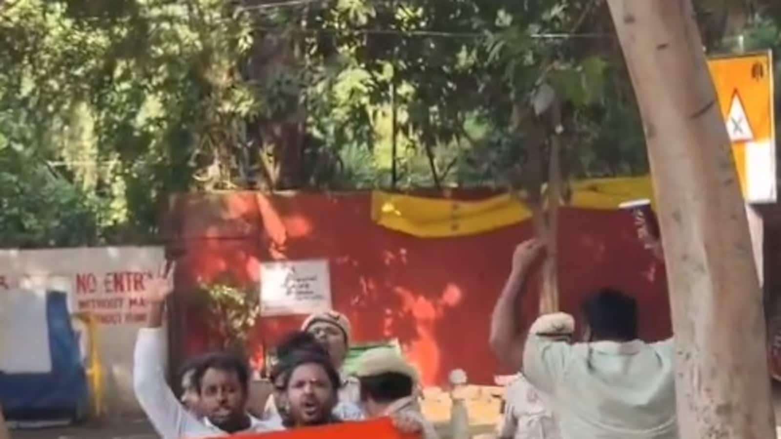 CJP Claims Saurav Das, Ashutosh Ranka Detained During Protest At Jantar Mantar