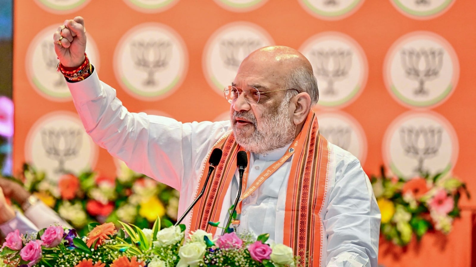 Amit Shah Challenges Rahul Gandhi, Akhilesh Yadav to Special Parliament Session Over Vote Theft Row