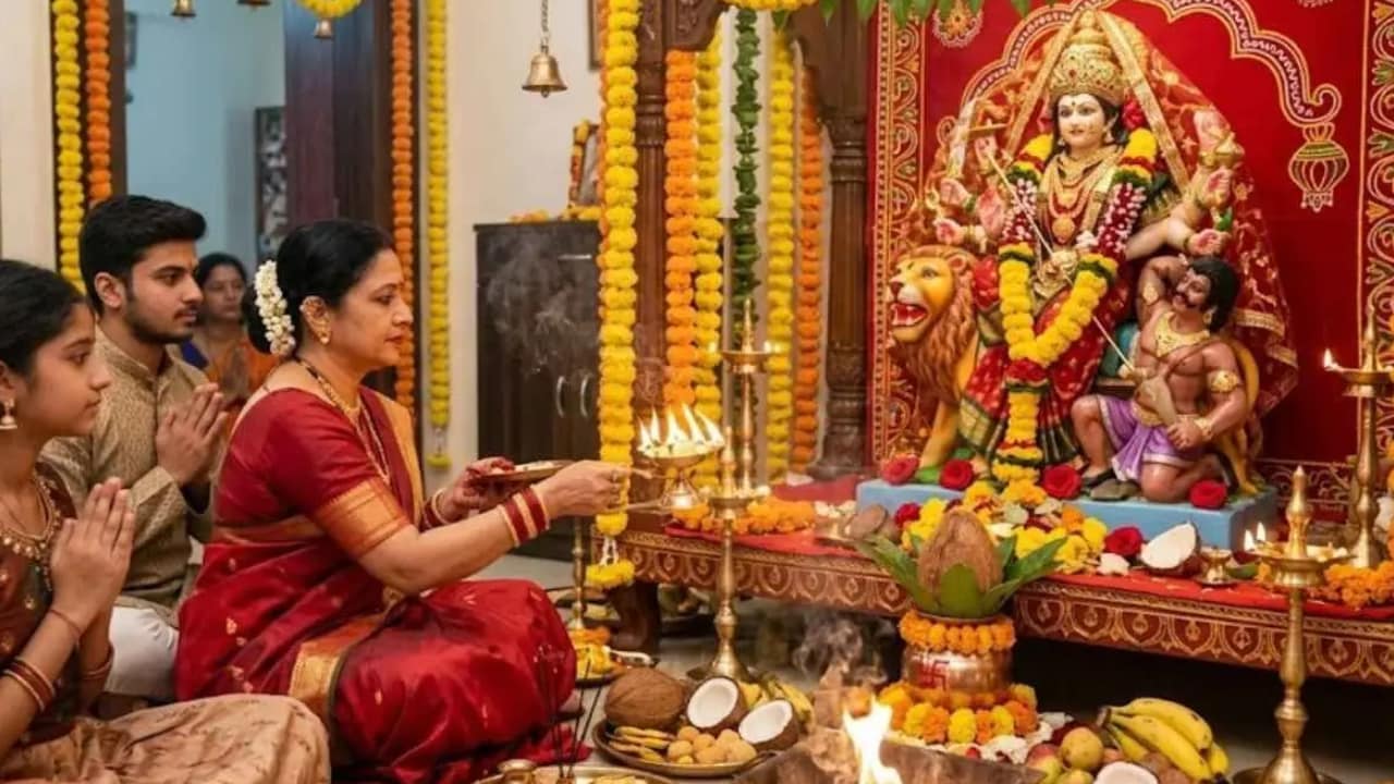 अष्टमी-नवमी के संयुक्त व्रत में राहुकाल का रखें ध्यान, पंडित जी से जानें पूजा और पारण का समय