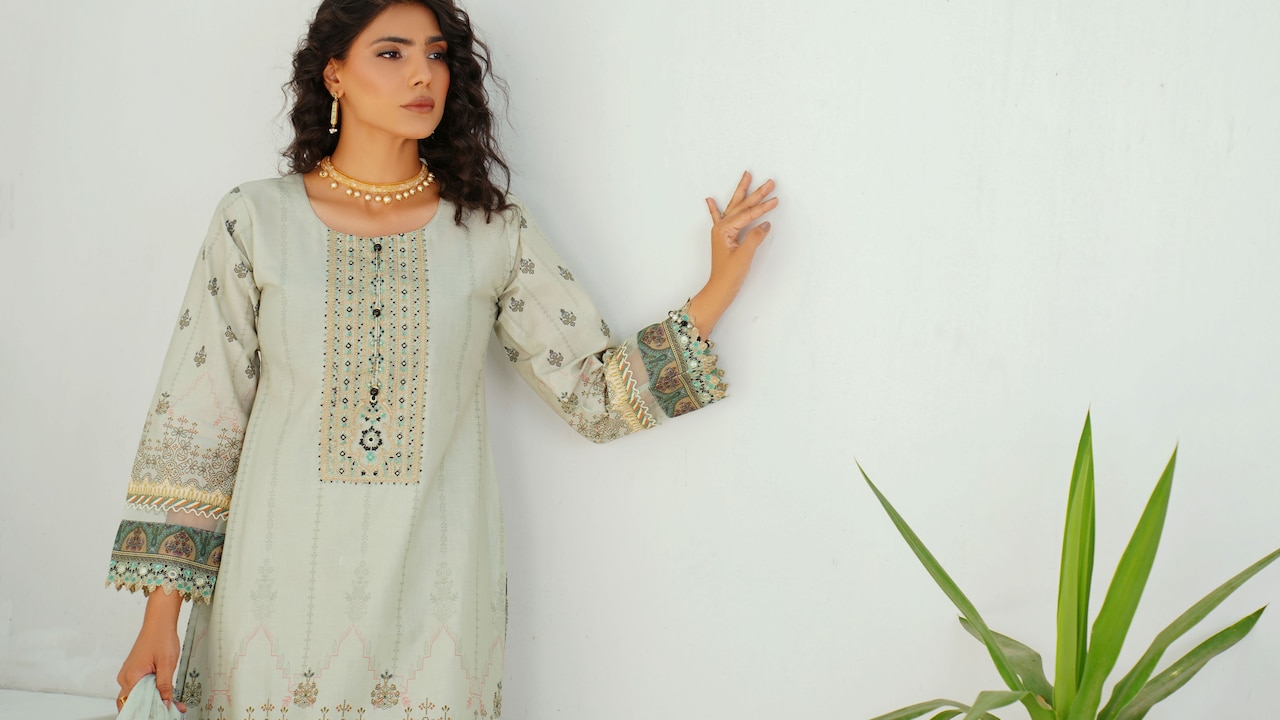 Amazon Great Indian Festival: Budget-Friendly Womens Kurtas Under ₹399
