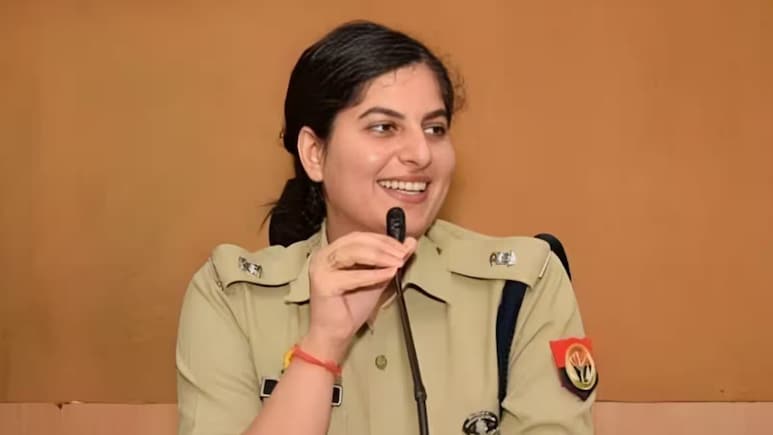 Head Constable's Daughter Becomes First Woman DCP Of Noida Zone 1