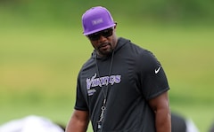 Should Brian Flores Stay With Minnesota Vikings?