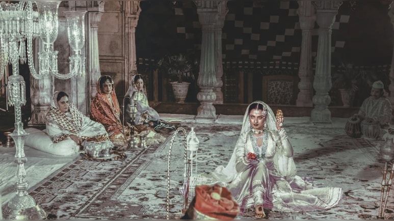 रेखा का 45 साल पुराना गाना, लखनऊ के चिड़ियाघर में हुआ शूट, आशा भोसले की आवाज ने रची इतिहास&nbsp;