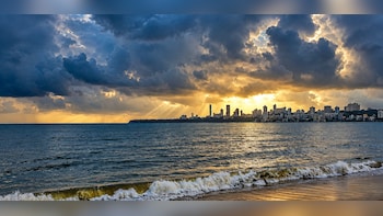 When Will Monsoon End In Mumbai? IMD Withdrawal Date, October Heat And India’s Rainfall Outlook