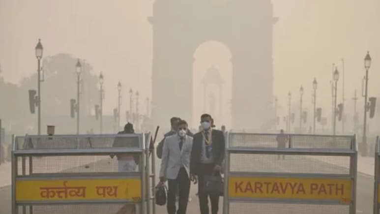 Delhi Pollution: दिल्ली में लागू हुआ Grap-1, पार्किंग चार्ज दोगुना, कंस्ट्रक्शन पर रोक समेत कई पाबंदी