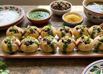 Give Your Golgappas A Spicy Twist With This Easy Chaat Recipe