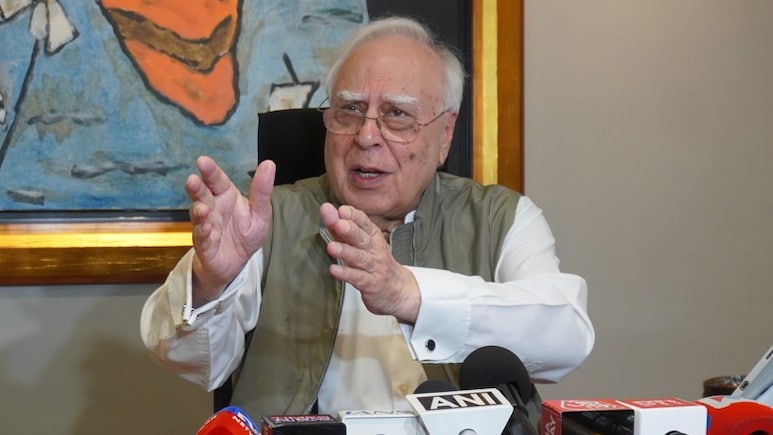 पहले अयोध्या, फिर मथुरा और अब नागपुर... कपिल सिब्बल ने क्यों कहा अब भगवान भी बीजेपी से नाराज हैं