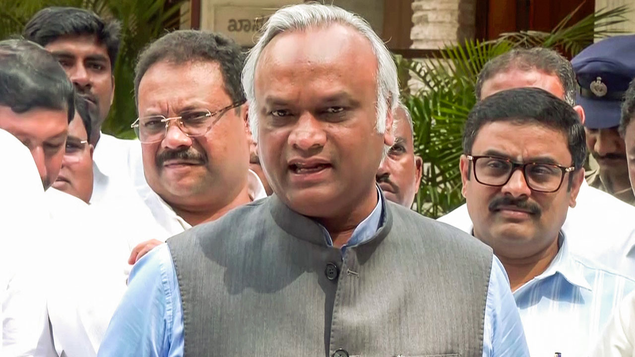 Karnataka Minister Priyank Kharge Says Congress, CJP 'Are The Same'; Praises Gen Z