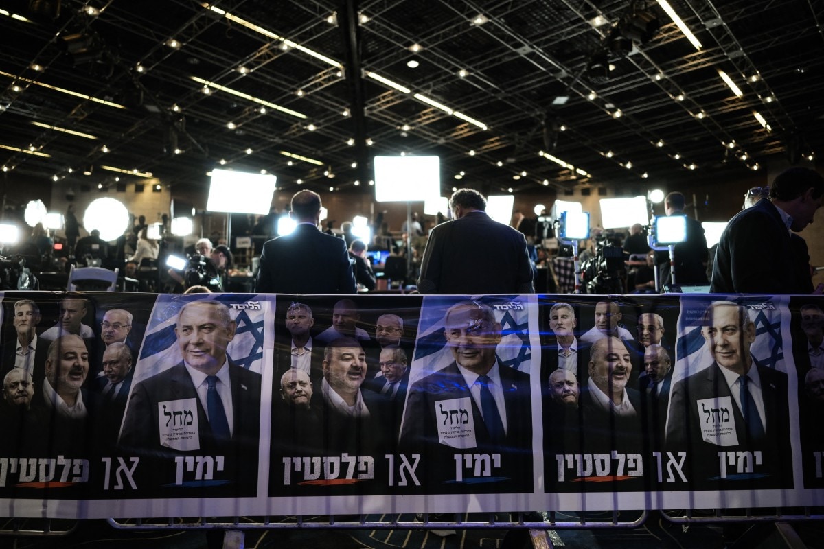 Netanyahu Lacks Majority, Israel Opposition Has Edge, Shows 1st Exit Polls
