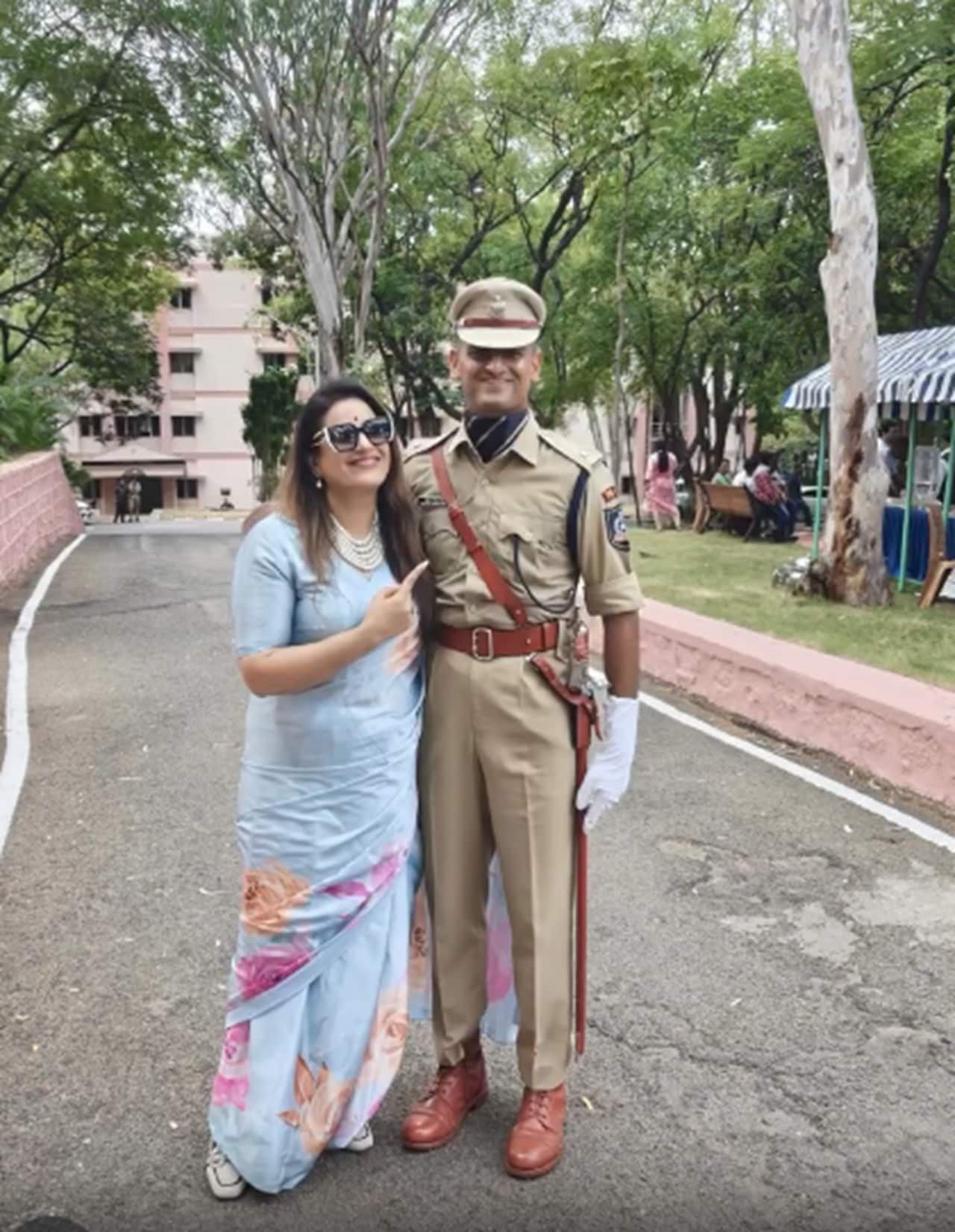 ips mukund singh chahar success story sister priyambada singh salute  upsc attempts
