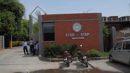 नोएडा के 12 स्कूलों को मिली बम की धमकी, बच्चों को घर भेज जा रहा है