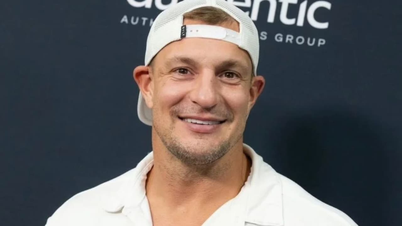 Rob Gronkowski Takes A Shot At Los Angeles Rams’ Toughness As Matthew Stafford And Co. Struggle To Find Their Groove
