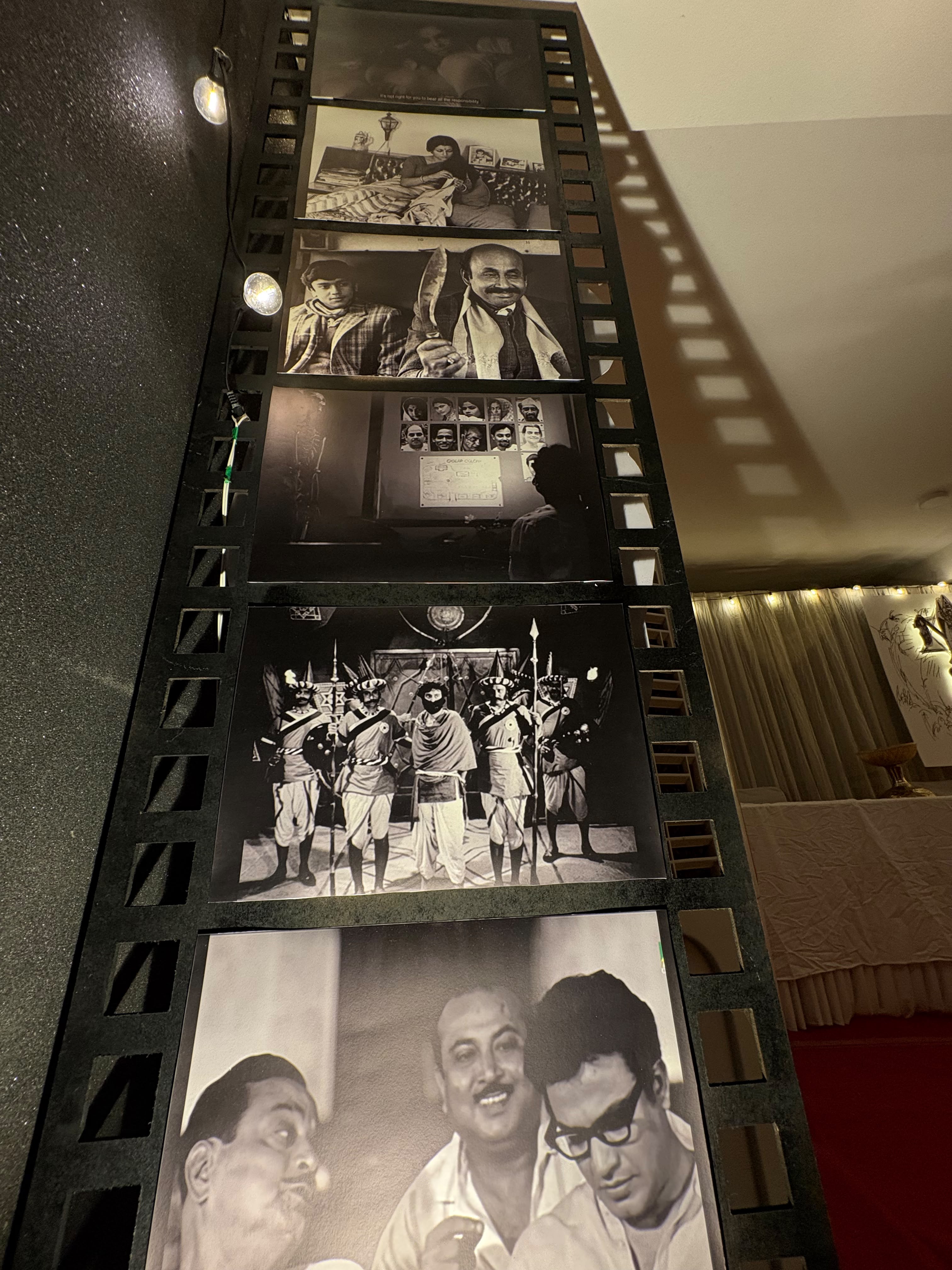 Comic strips from Satyajit Rays iconography.