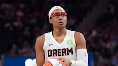 Allisha Gray Injury Update As Dream Star Hurts Hand Against Liberty