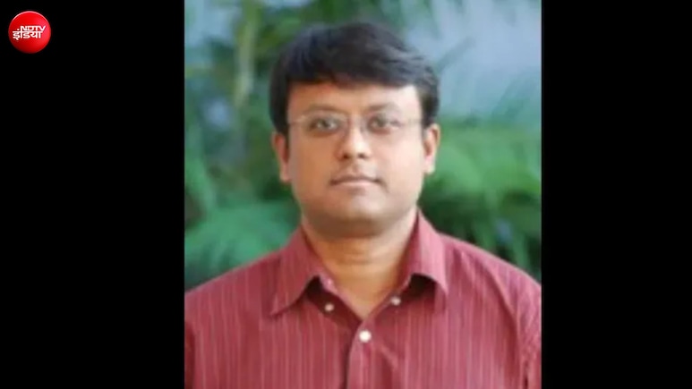 अब शरीर के अंदर जाकर कैंसर को खत्म करेंगे नन्हे रोबोट, जानिए कौन हैं IISc के प्रोफेसर अंबरीश घोष, जिनकी खोज ने दुनिया को चौंकाया