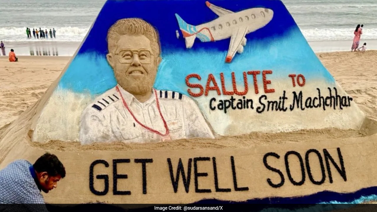 Sand Artist Sudarsan Pattnaik Salutes Captain Smit Machchhar's Bravery With Sand Art