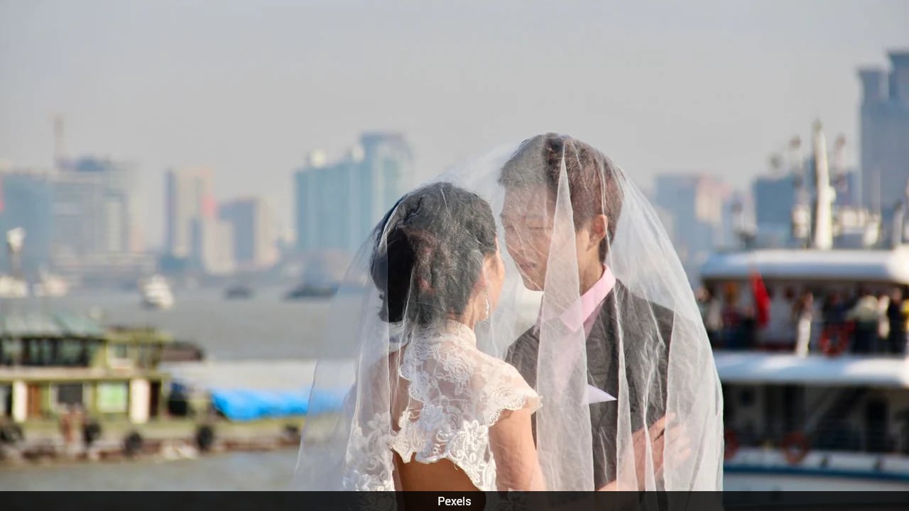 Chinese Man Invited Strangers To His Wedding, Gets Maybach And Fleet Of Cars