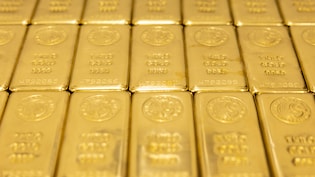 Gold Clinches Weekly Gain On Growing Bullish ETF, Energy Signs