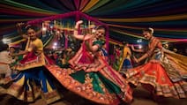 आज और कल गरबा-डांडिया से गुलजार रहेंगी दिल्ली-NCR की ये जगहें, दोस्तों के साथ बनाएं फेस्टिव प्लान