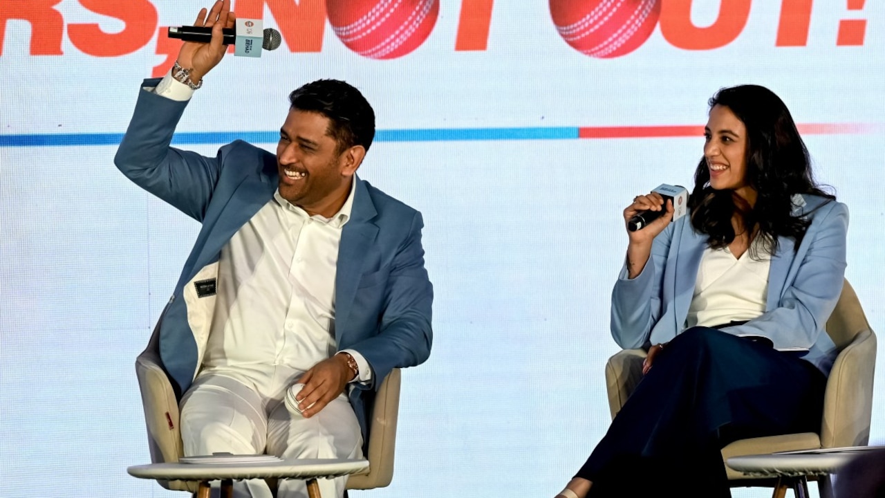 MS Dhoni Reveals Special WhatsApp Message To Smriti Mandhana After Women's World Cup Win: "Please Wish Everyone"