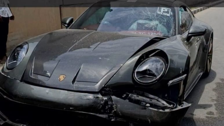 Bengaluru Service Centre Crashes Rs 3.32 Crore Porsche 911, Owner Seeks Answers