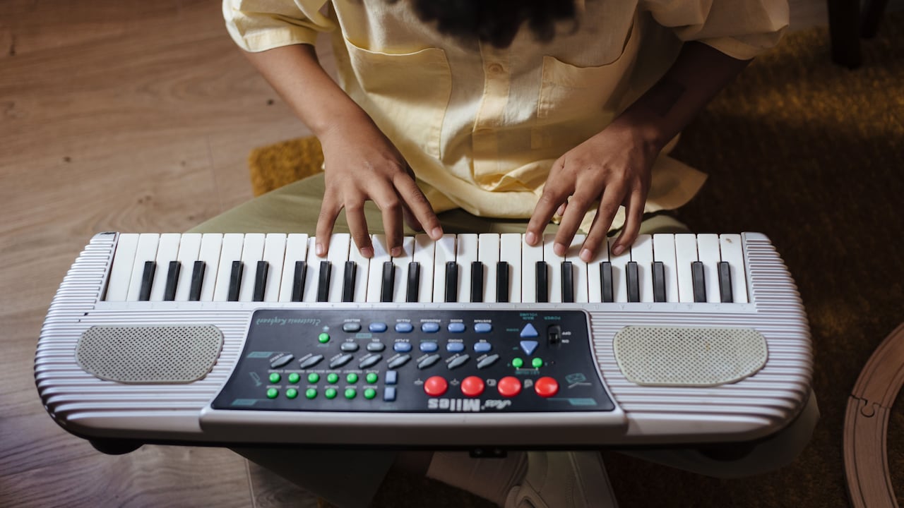 Amazon Great Indian Festival: Top 5 Portable Piano Keyboards