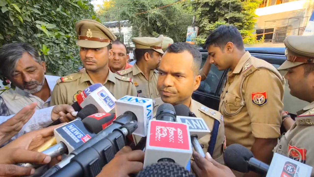 शिवा शर्मा हत्याकांड: इंस्पेक्टर के बाद DCP सेंट्रल विक्रांत वीर भी हटाए गए, श्रद्धा दुबे पर 50 हजार का इनाम