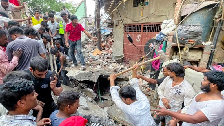 Delhi Building Collapse: Three Dead, Eight Injured In Seemapuri Mishap