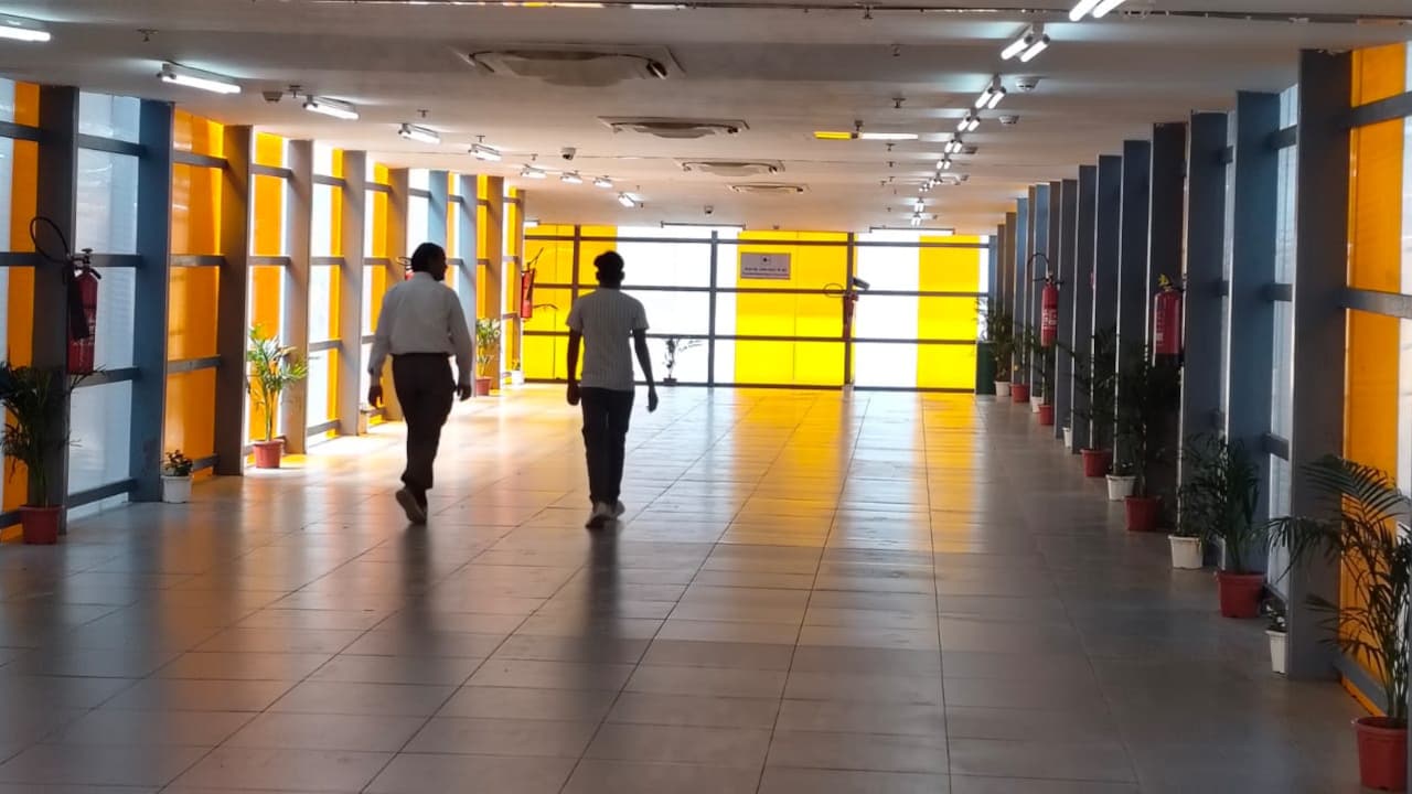 Noida Metro Skywalk Noida Metro Skywalk