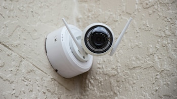 Amazon, Flipkart Audit Security Camera Listings in India Over Govt Compliance: Report