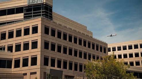 IBM Posts 5% Sales Growth, Says Infrastructure Deals Came Back