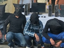 2 Call Centres Making Fake Job Offers Busted In Delhi, 11 Detained