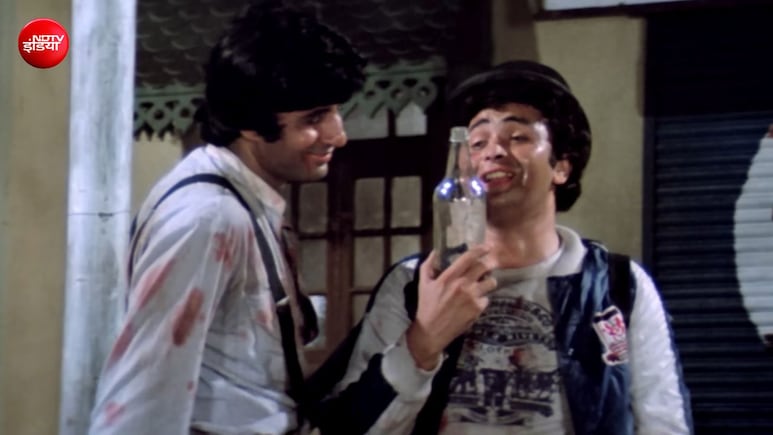 45 साल पुराना गाना जिसमें पियक्कड़ बड़े भाई के आगे गिड़गिड़ाता नजर आया छोटा भाई, मोहम्मद रफी, लक्ष्मीकांत-प्यारेलाल, आनंद बख्शी की एवरग्रीन तिकड़ी