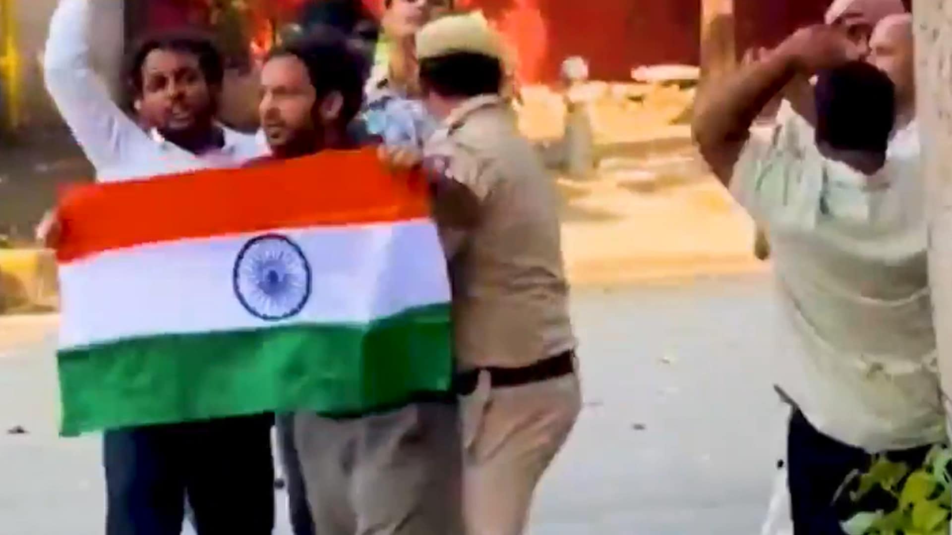 Delhi's Central Park Shut Ahead Of CJP's Tiranga Protest, Mumbai Grants Permission