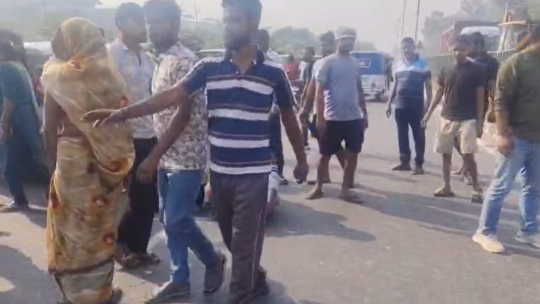 कानपुर में कार की छत पर युवक से हैवानियत मामले में पुलिस ने दर्ज किया एक्सीडेंट का केस, शव हाईवे पर रख परिजनों का हंगामा