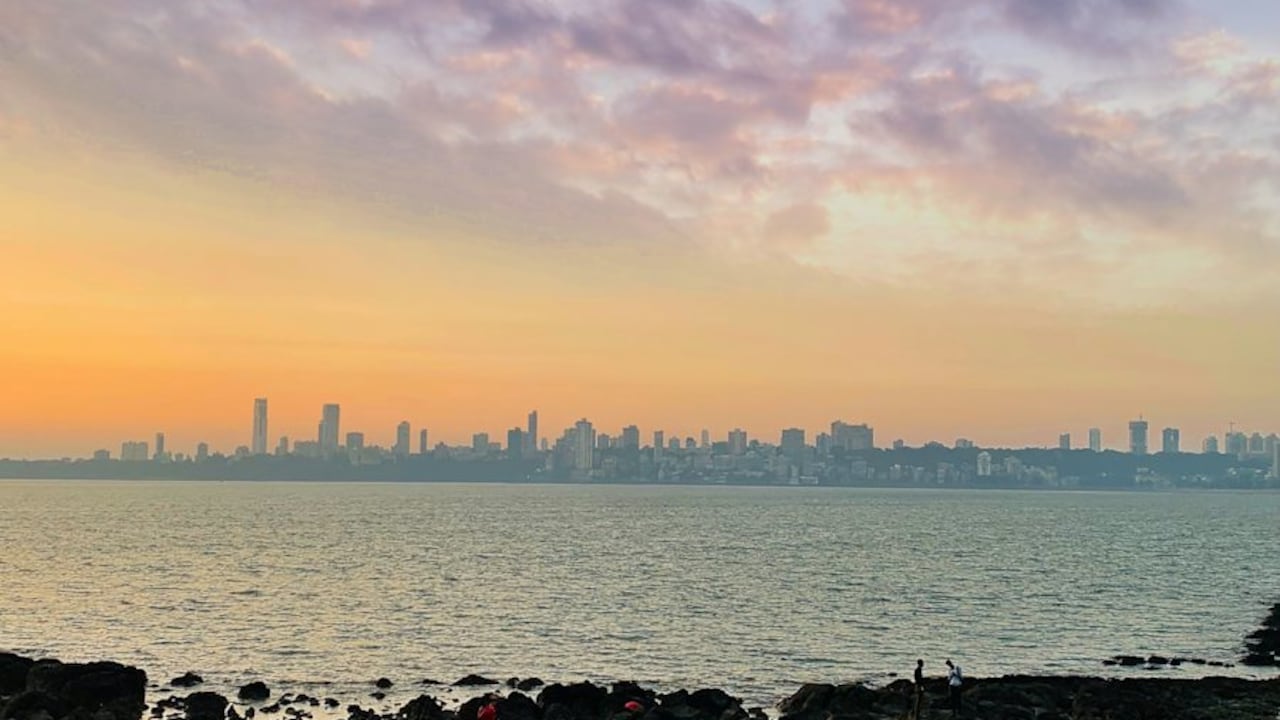IMD Issues Yellow Alert For Mumbai, Thane Amid Heatwave-Like Conditions Across Maharashtra