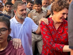 A Step Behind Neha Bora: What Rahul Gandhi's Gesture Says About Congress' Gen-Z Pitch