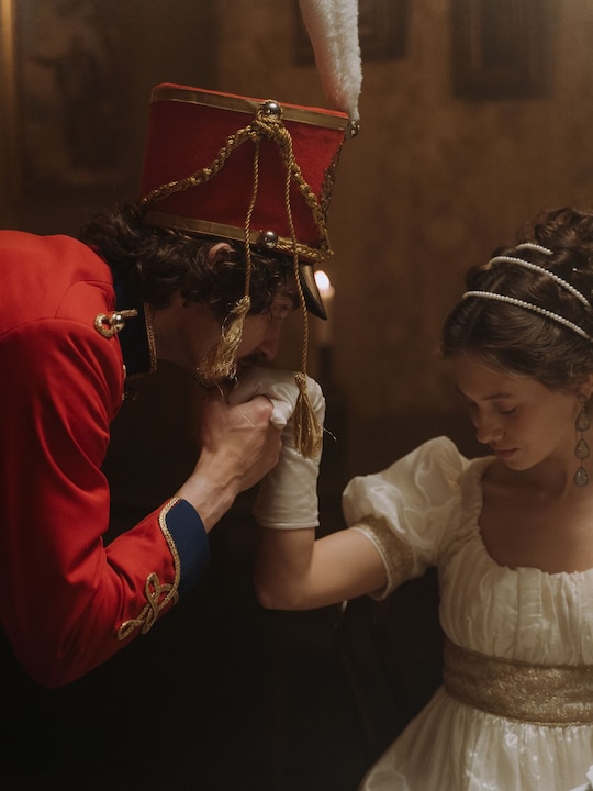 8 Must-Read Period Dramas