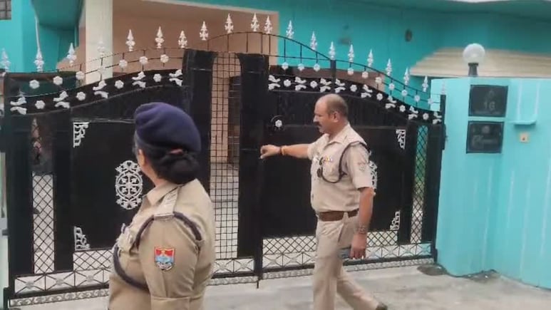 In Dehradun Triple Murder, Couple And House Help Killed With Screwdriver