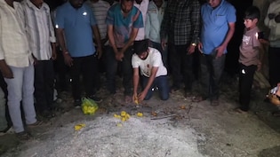 दादी को दी अंतिम विदाई... अभिजीत दीपके का अब अगला कदम क्&zwj;या होगा, CEC के खिलाफ प्रोटेस्&zwj;ट की संभालेंगे कमान?
