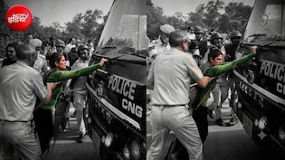 पुलिस की बस के आगे डट गई छात्रा, दिल्ली में प्रदर्शन के दौरान दिखा रिया अहीर जैसा नजारा