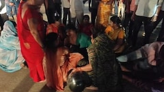 गोरखपुर में दुर्गा प्रतिमा विसर्जन के दौरान बड़ा हादसा, करंट लगने से तीन की मौत, 10 से ज्यादा झुलसे