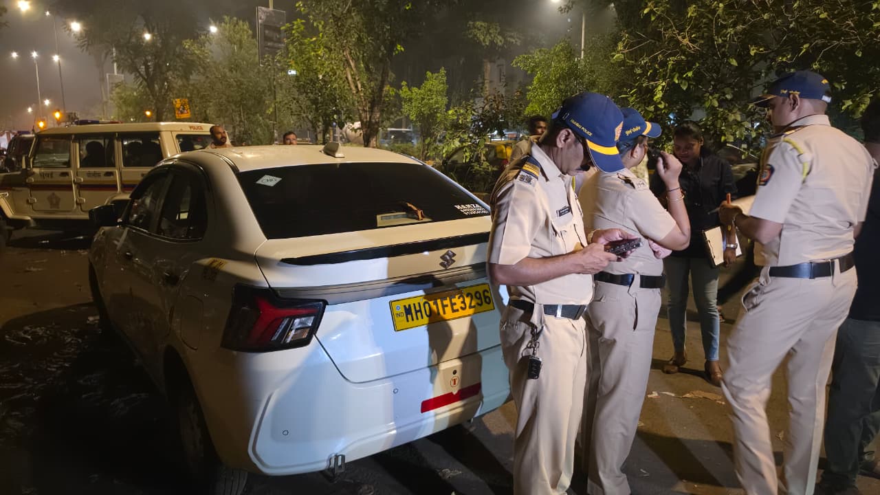 मुंबई का वडाला  दिनदहाड़े फायरिंग से दहला, कैब से आए हमलावरों ने राह चलते युवक पर बरसाईं गोलियां