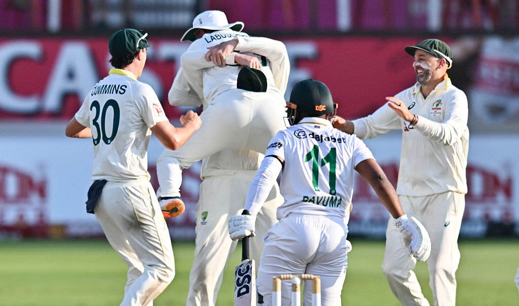 2nd Test: Boland Rocks SA With Twin Blows Before Rain Forces Early Stumps