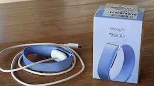 Google Fitbit Air Review: Is This Wearable Worth ₹13,999?