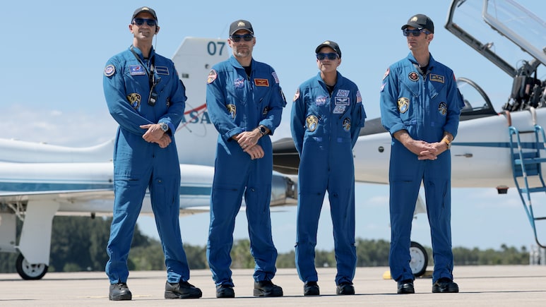 SpaceX Launches Crew For NASA On Retiring Dragon Capsule