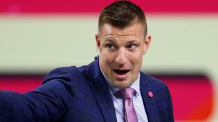 Rob Gronkowski Shares Which Current NFL Tight End Reminds Him of His Playing Days
