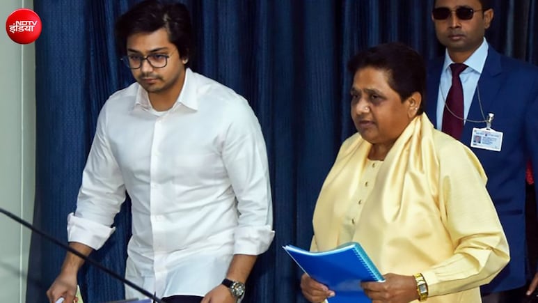 भतीजे आकाश आनंद पर ढाई साल में मायावती के 9 यूटर्न; कभी दिया आसमान, कभी दिखाई जमीन