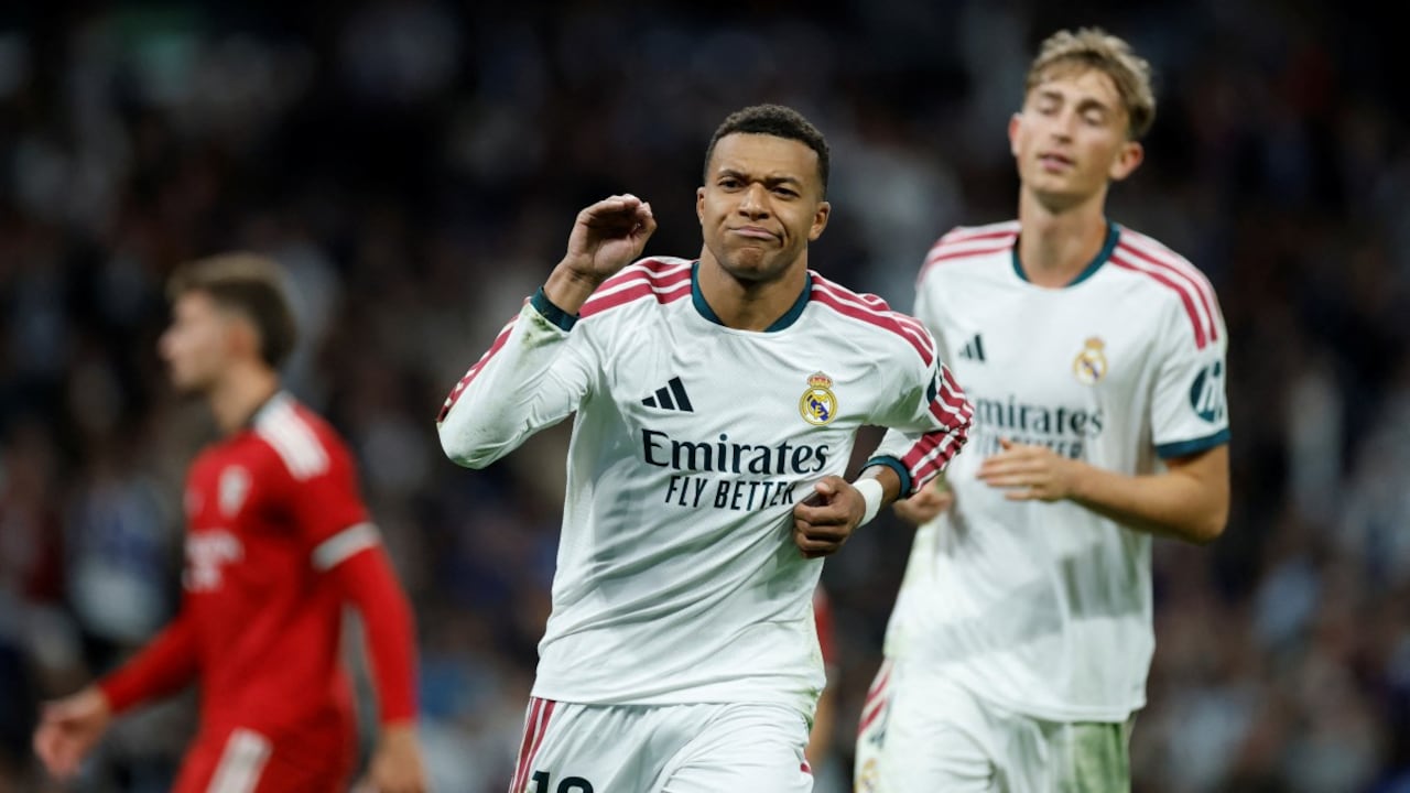 Football Round-Up: Real Madrid Beat Sevilla 4-1, 50-Meter Goal In England, Freiburg's 1st Bundesliga Loss
