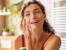 Winter Skin Care: ठंड में स्किन फटने और रूखी होने से बचाएंगे ये 5 उपाय, लेकिन भूलकर भी न करें ये 3 काम